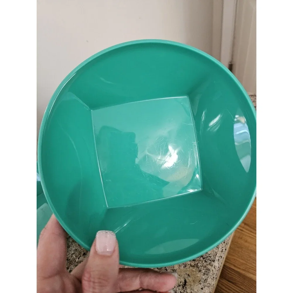 Tupperware very good